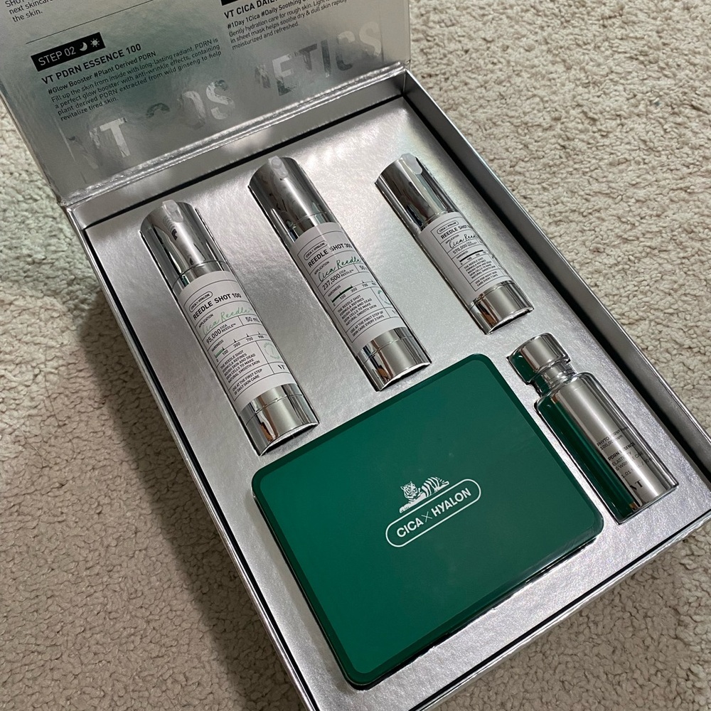 VT Cosmetics x James Welsh Beauty Box NIB - Picture 2 of 3